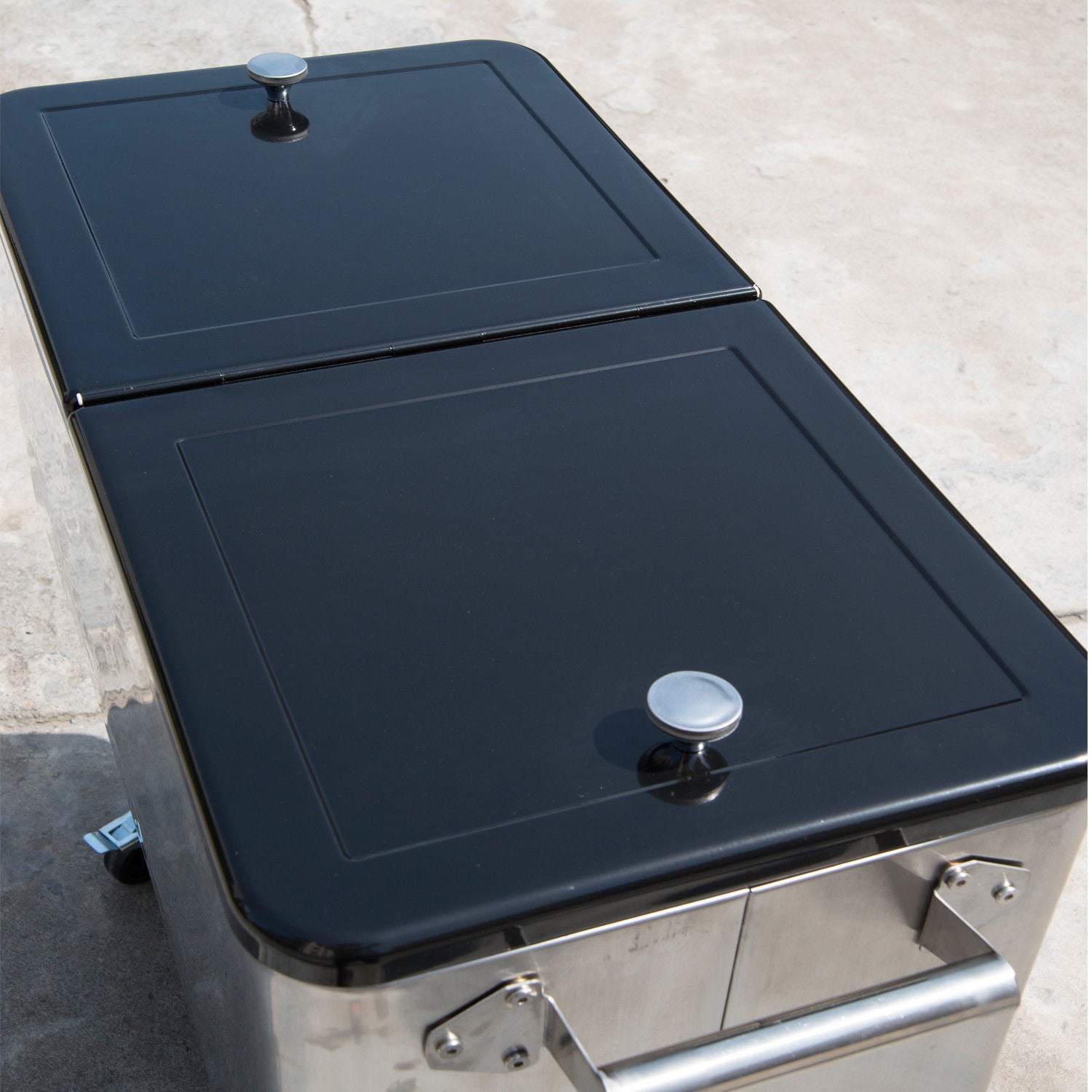 80 Quart Silver Rolling Cooler with Wheels - Outdoor Ice Chest