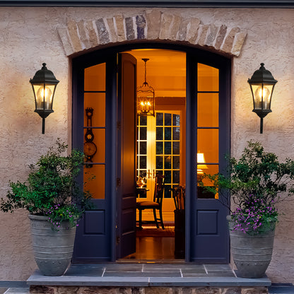 1-Pack Vintage Wall-Mounted Outdoor Lantern Light – Elegant Black Metal Sconce for Porch, Patio, and Garden Lighting (Bulb Not Included)