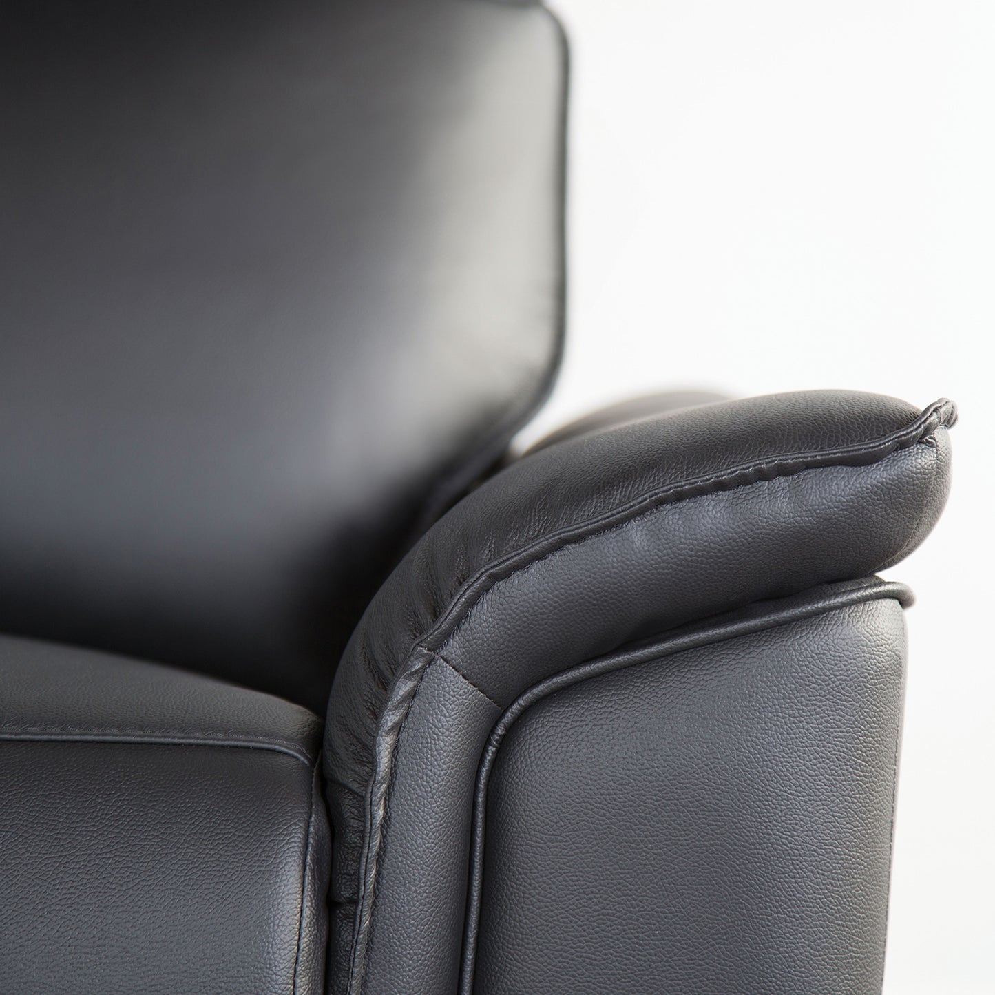 Black Leather Metal Recliner Chair - 38.5" Primary Living Room