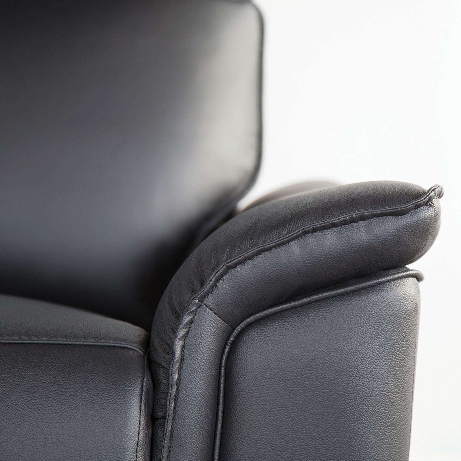 Black Leather Metal Recliner Chair - 38.5" Primary Living Room