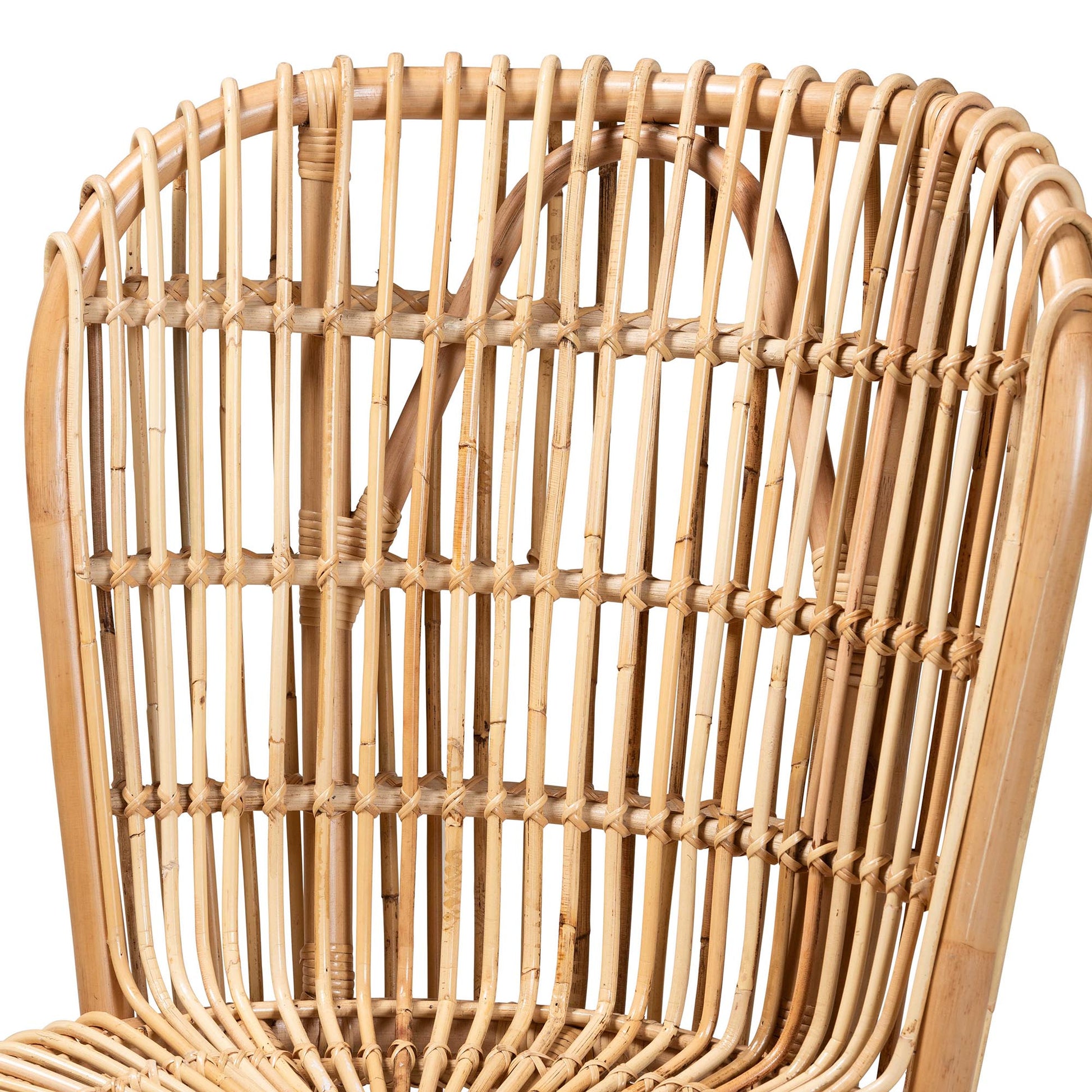 Modern Rattan Lounge Chair - Brown Comfort