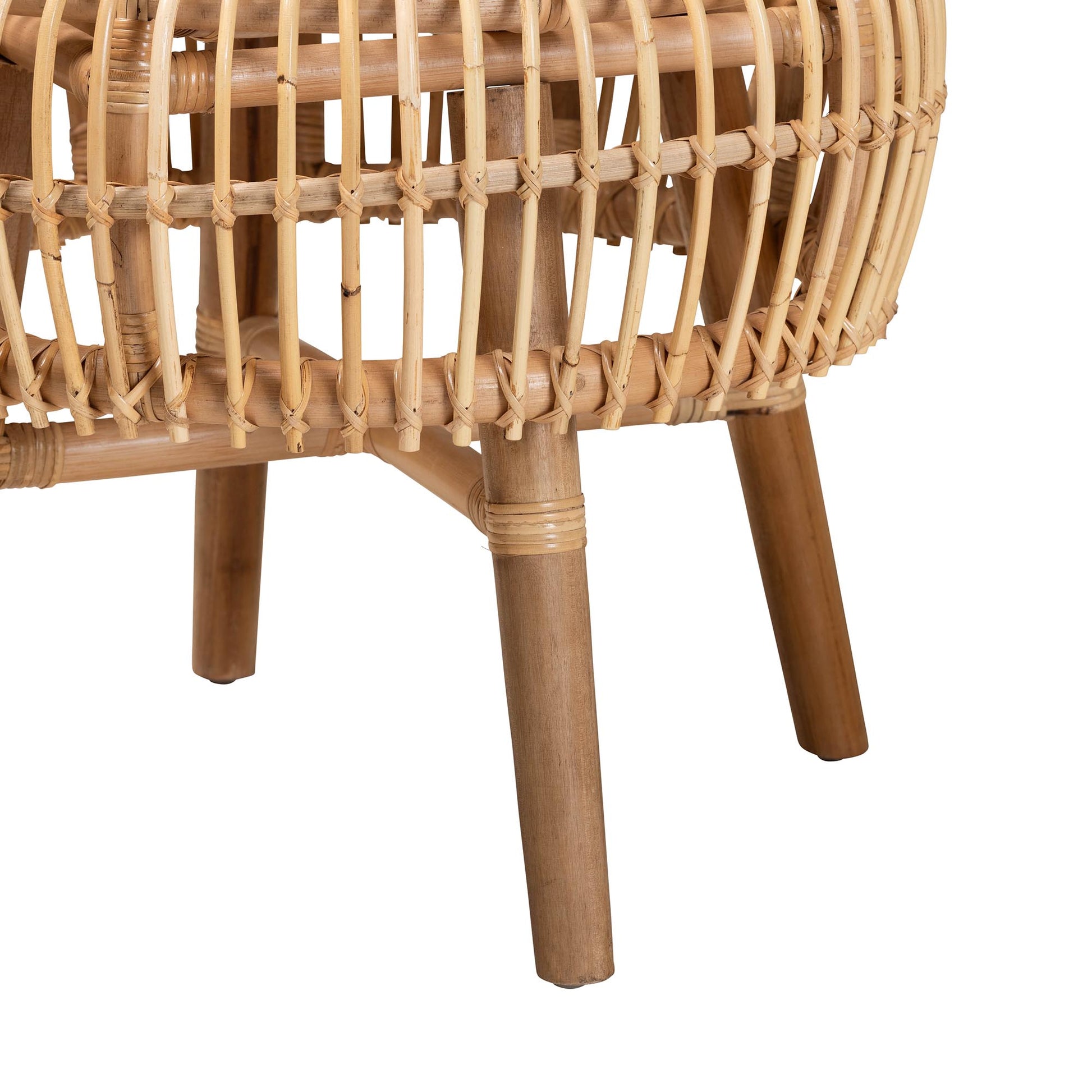 Modern Rattan Lounge Chair - Brown Comfort