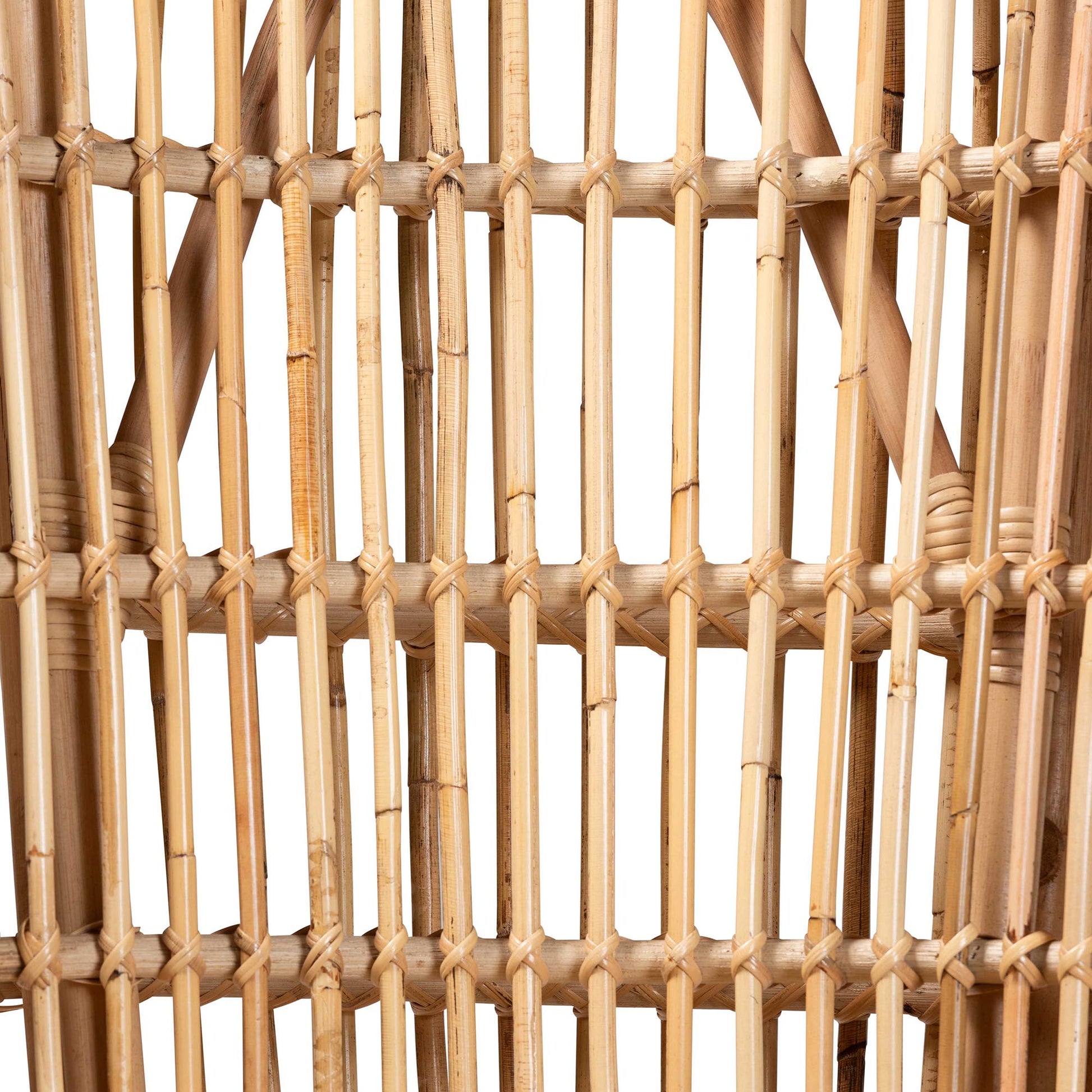 Modern Rattan Lounge Chair - Brown Comfort