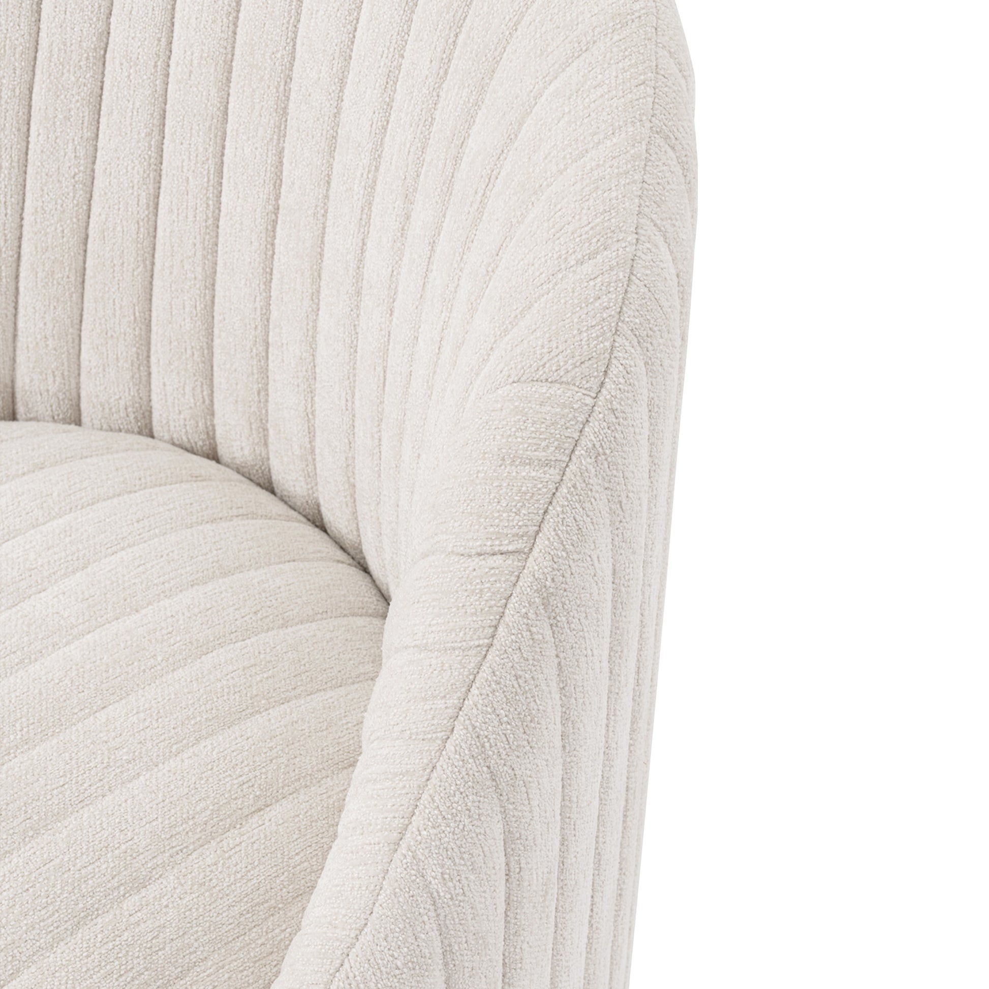 Cream Swivel Lounge Chair - Modern Comfort & Style
