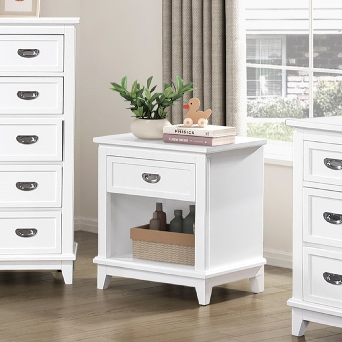 White Wood Bedside Cabinet with 1 Drawer