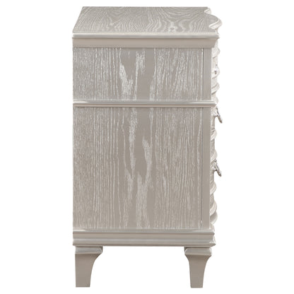 Evangeline Oak 3-Drawer Nightstand - Solid Wood Storage
