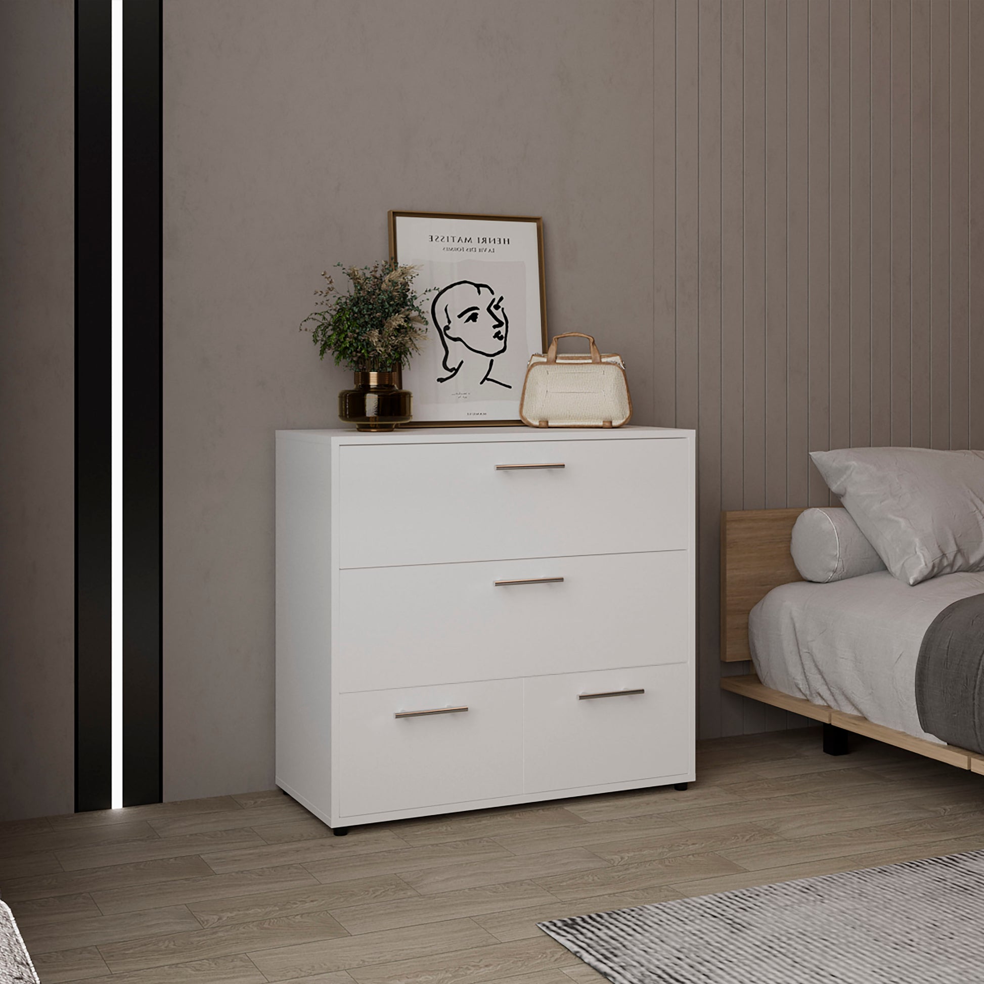 Dresser, 4 Drawers, 4 Legs, White