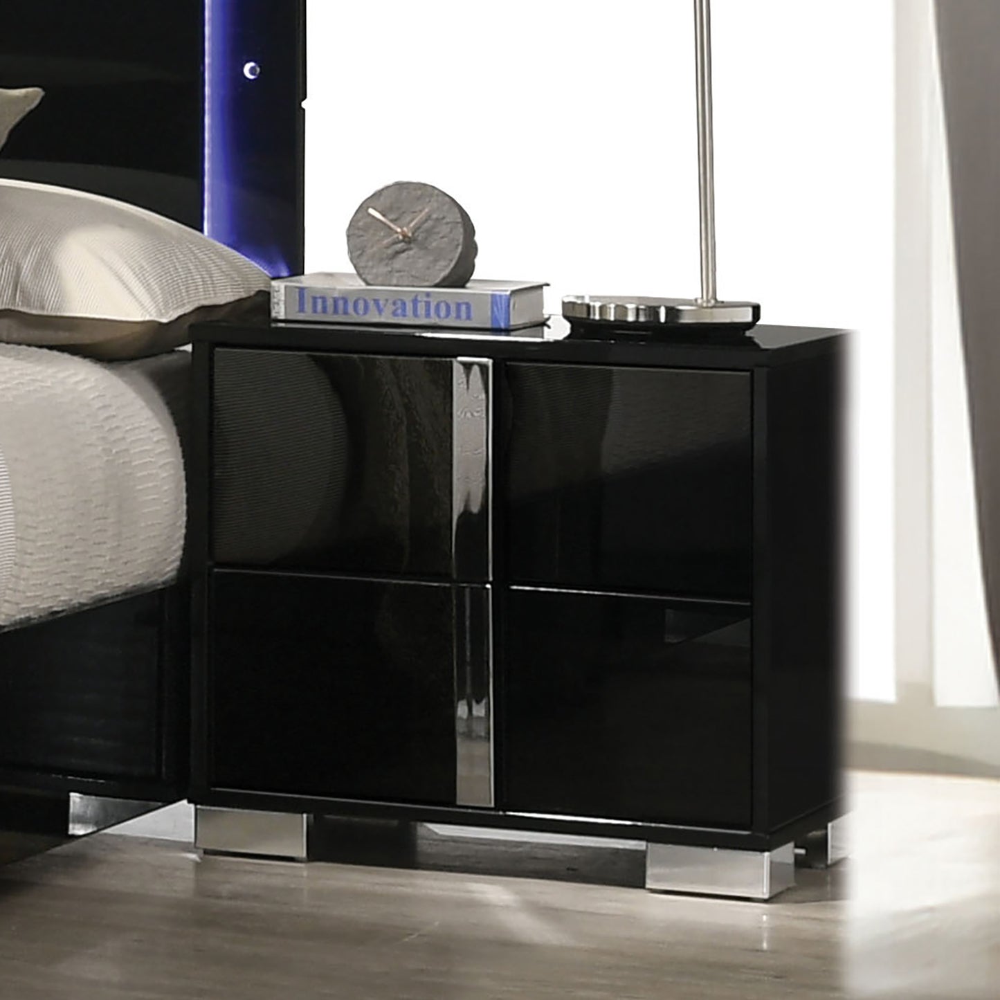 Contemporary Classic Black Bedside Table Bedroom Furniture 1pc Nightstand Chrome Legs Handles