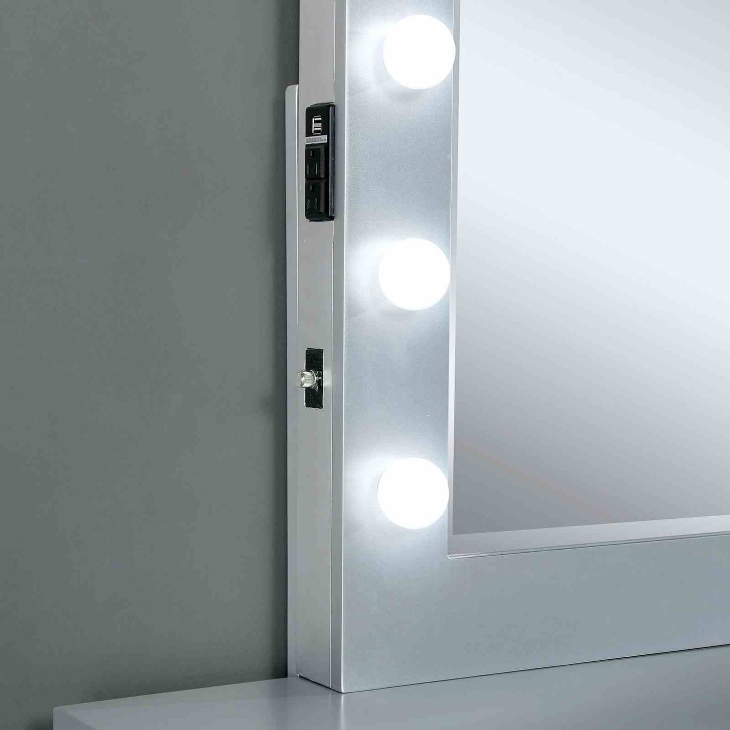 Glam Solid Wood Vanity with Mirror and Storage Drawers for Bedroom