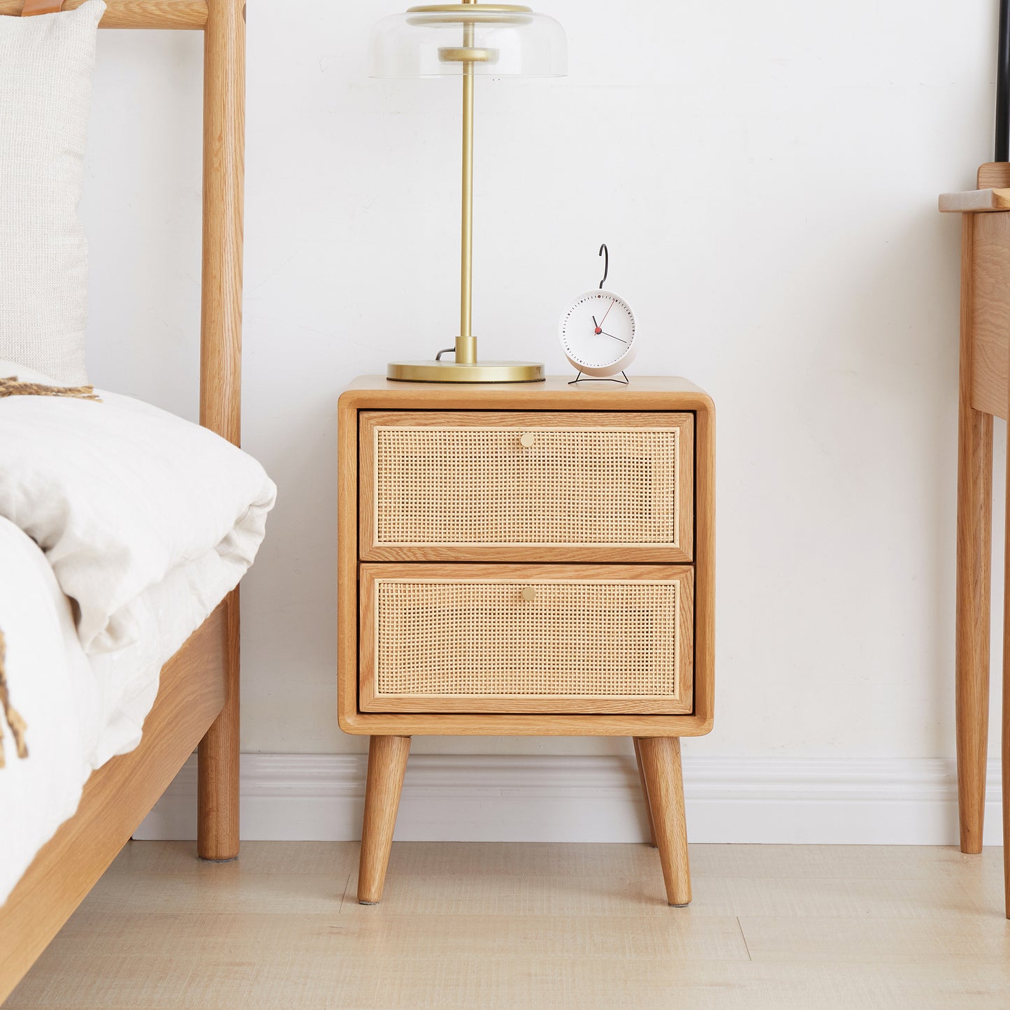 Solid Wood Bedside Cabinet - Natural Oak Storage Nightstand for Bedroom