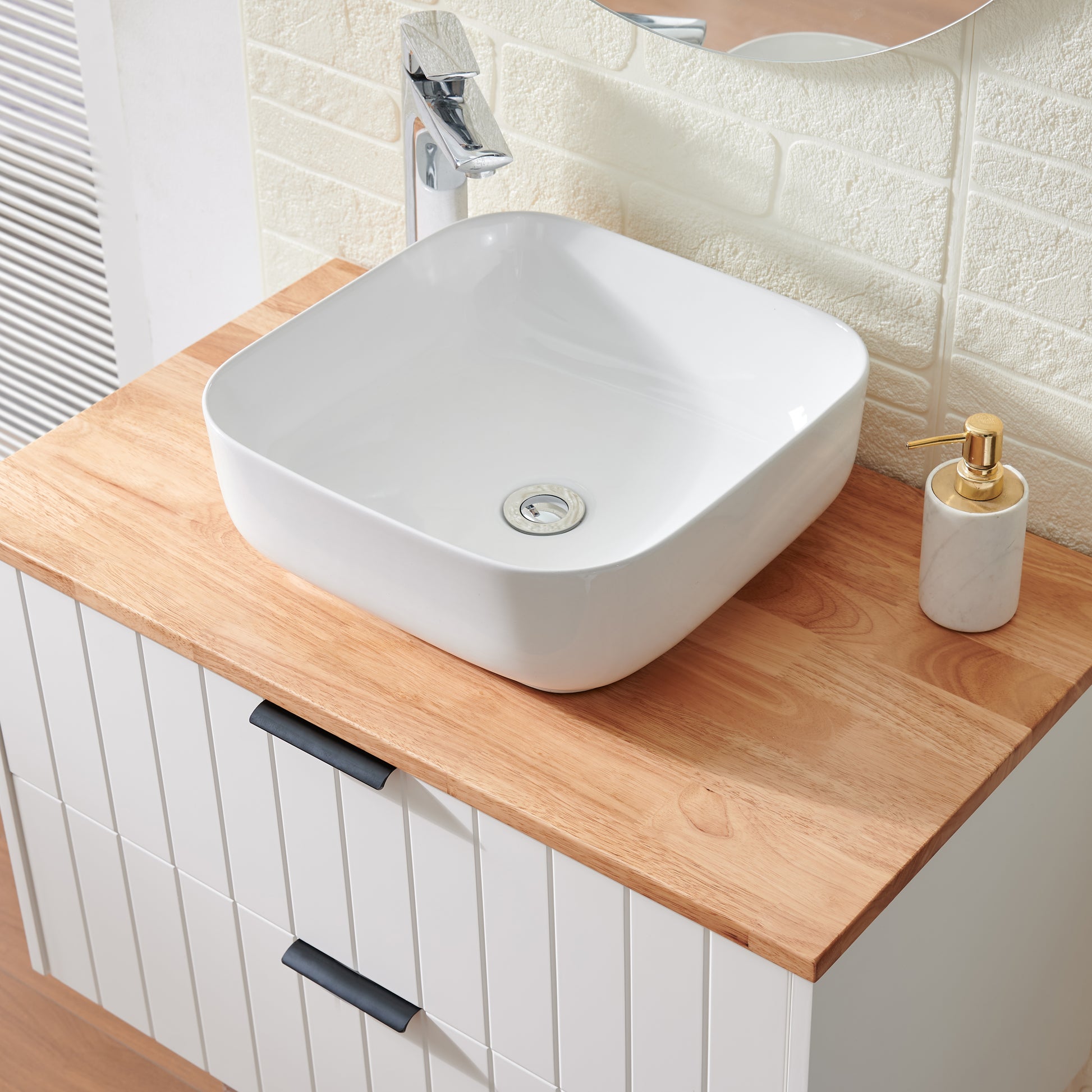Solid Wood Bathroom Vanity for Modern Bathroom Renovation