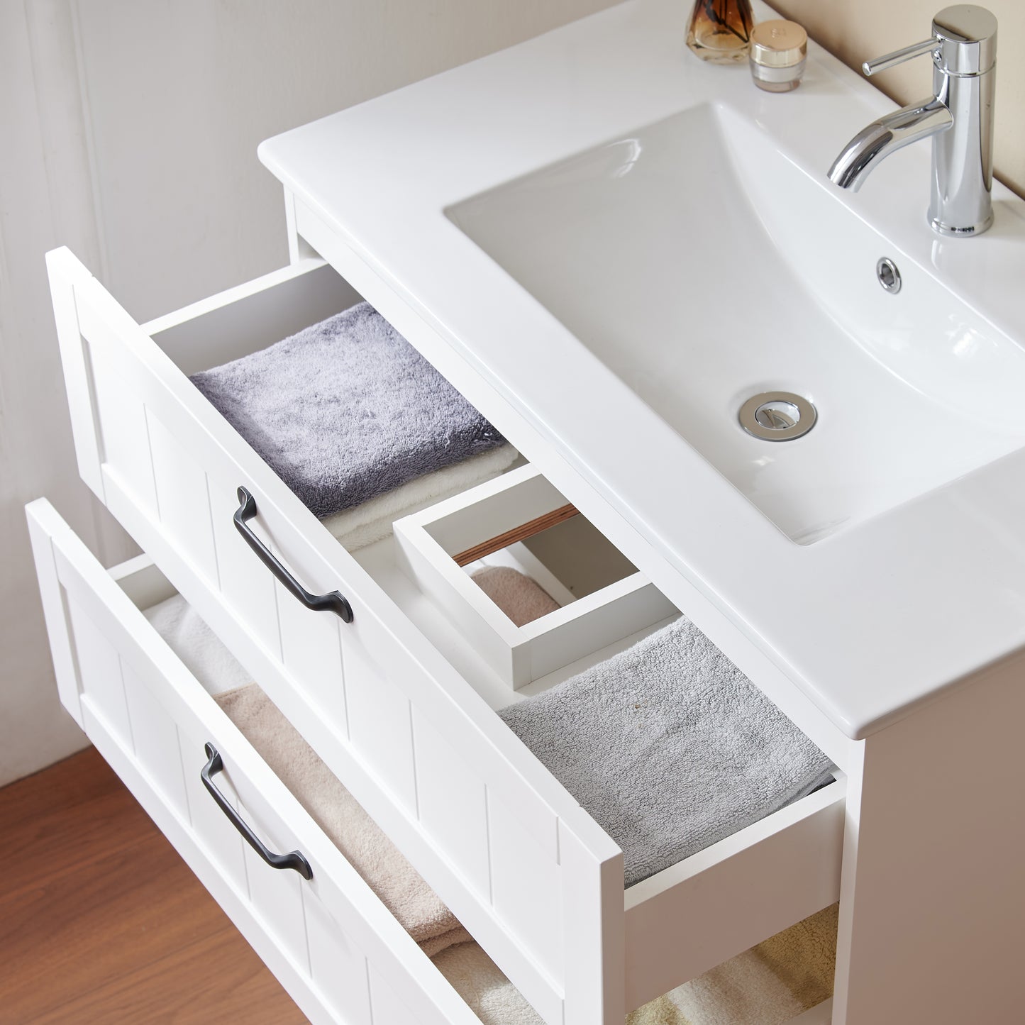 31.5 Inch White Bathroom Vanity with Double Drawers