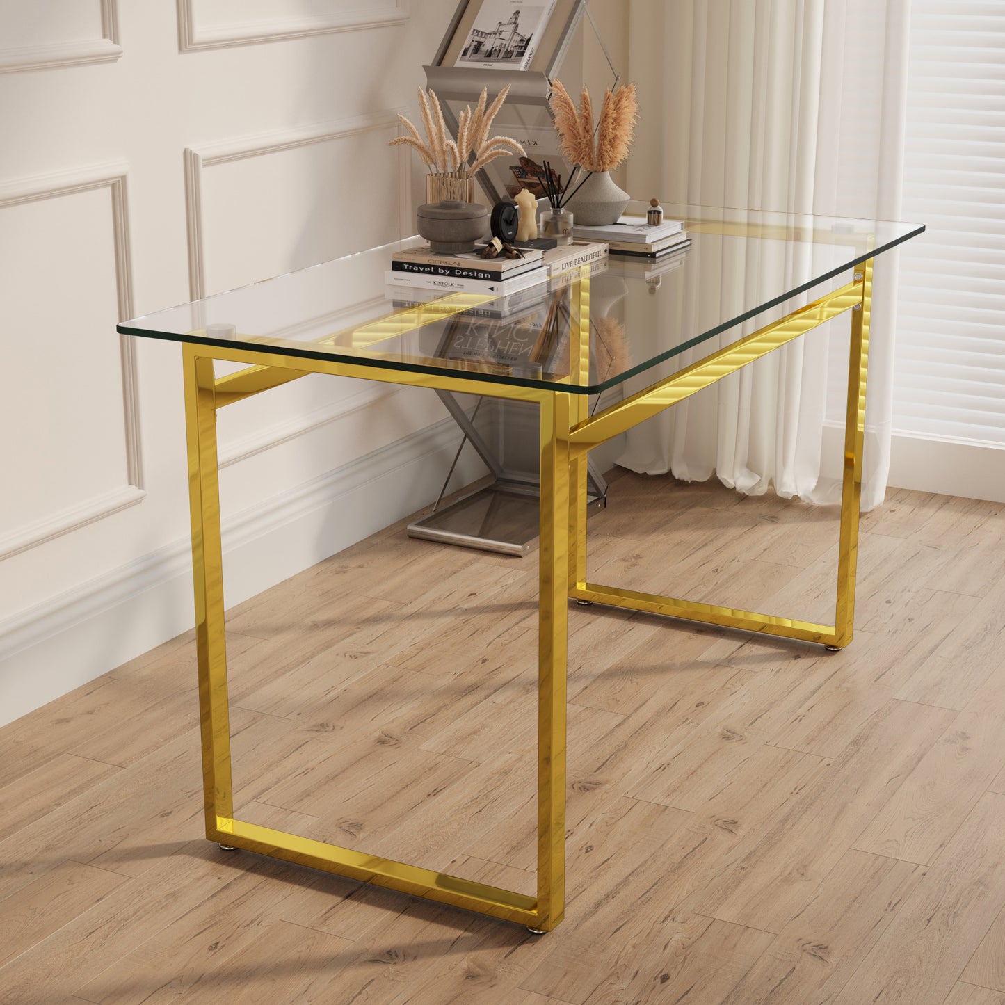 Modern Glass Dining Table - 4-6 Seats, Transparent