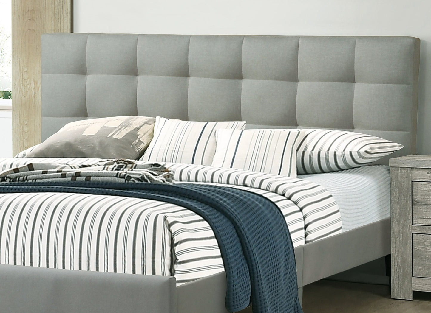 Modern Light Gray Full Size Wood Bed Frame with Tufted Headboard for Bedroom