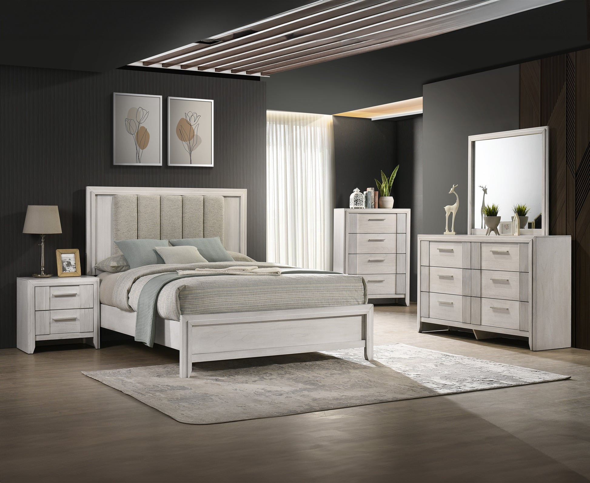 Queen Size Antique White Bed Frame - Contemporary Style for Bedroom