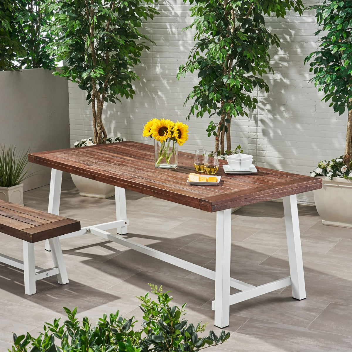 Acacia Wood Outdoor Dining Table with Metal Frame for Garden