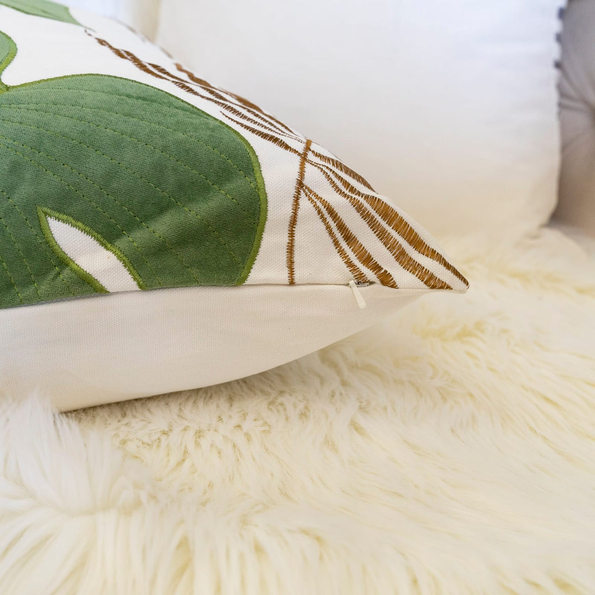 20x20 Green Polyester Leaf Pillow Cover