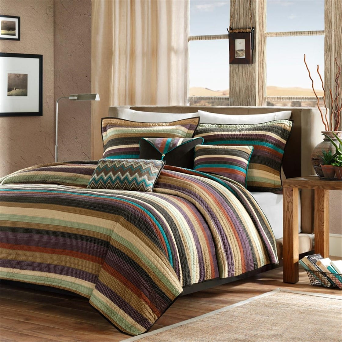 Multi Cotton Quilt Set with Throw Pillows for Full and Queen Beds