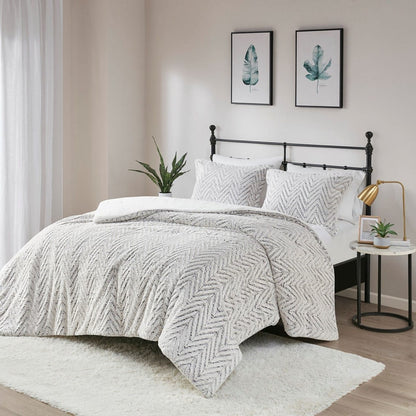 Luxurious Queen Ivory Faux Fur Comforter Set - Ultra Plush Comfort