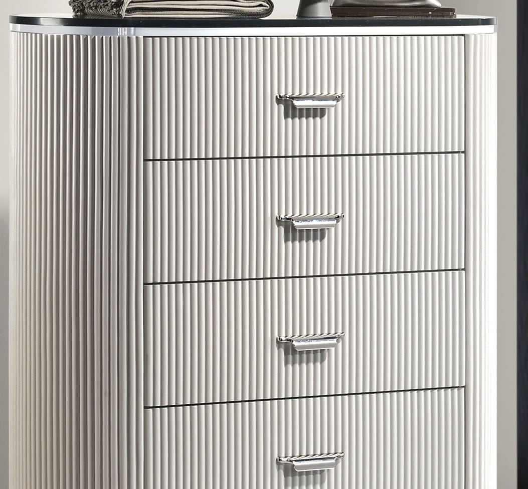 Light Gray Contemporary Chest - 5 Drawers for Bedroom