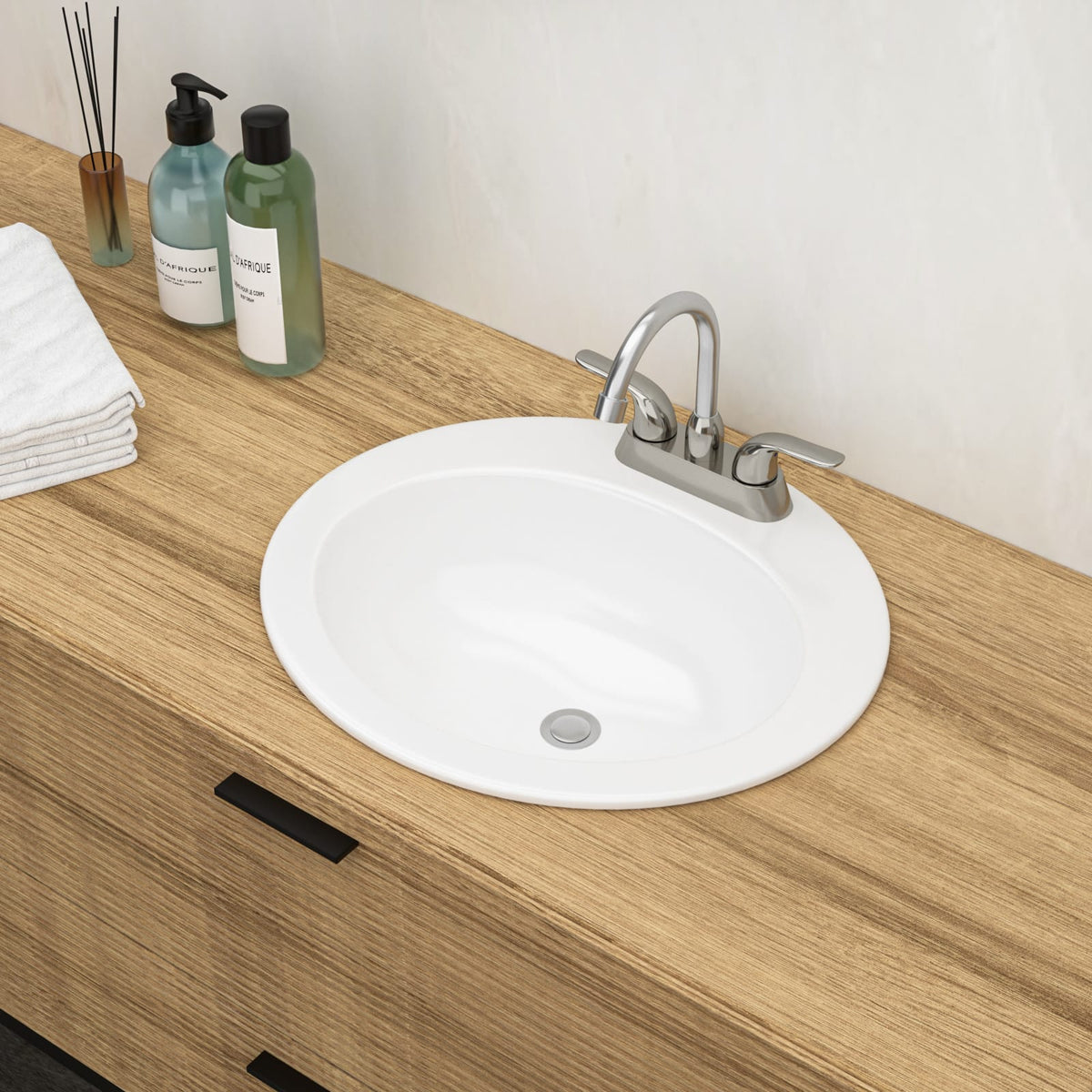 Modern White Ceramic Oval Bathroom Sink for Countertop Installation