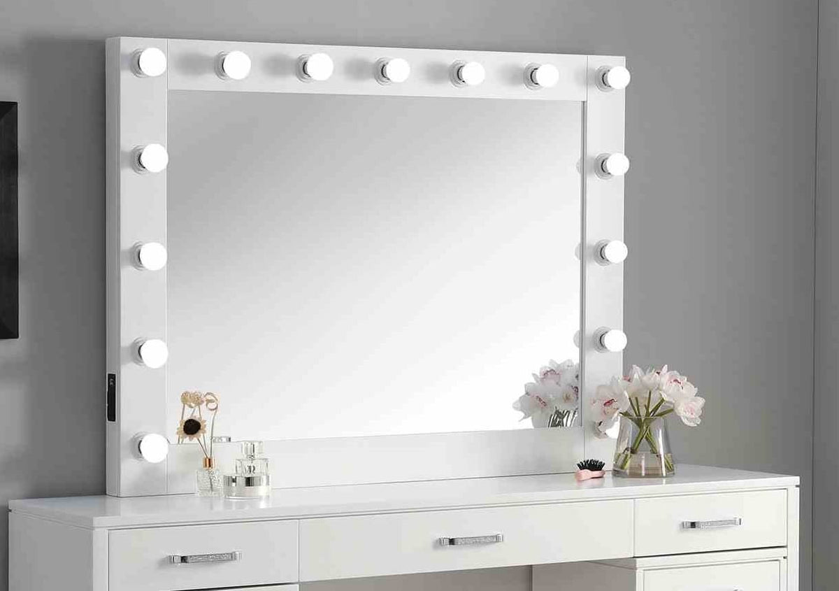 Glam Vanity Set - 5 Drawers White Solid Wood Bedroom Storage