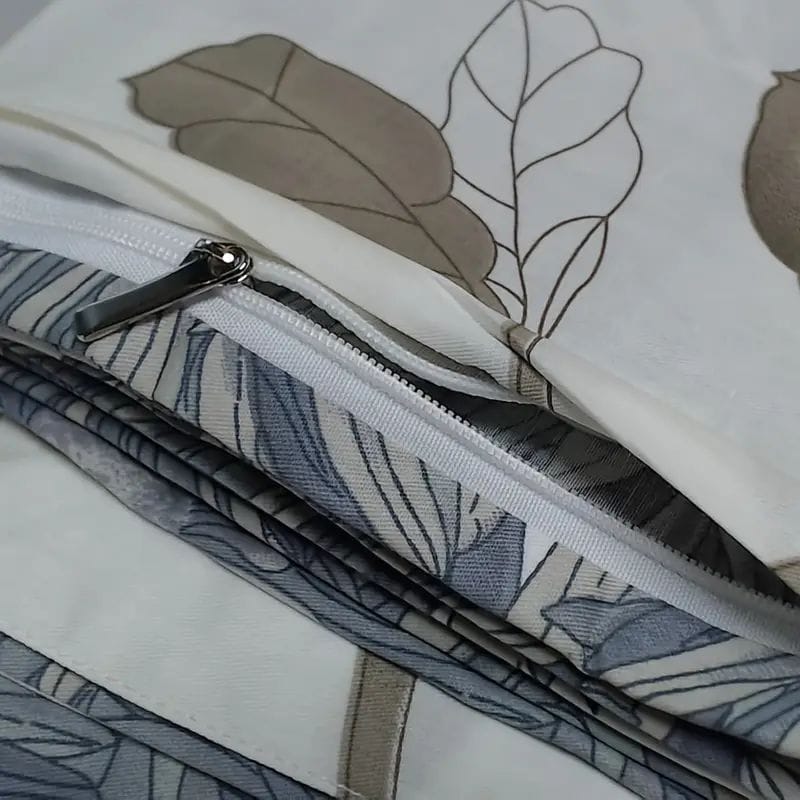 Milk White Polyester Duvet Cover for Queen Bed Sleep