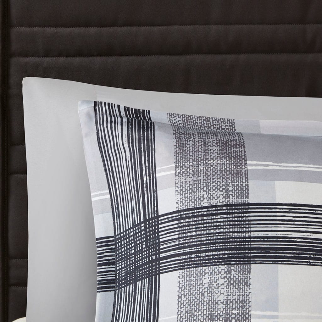 Full/Queen Plaid Comforter Set - Black & Grey