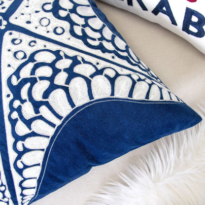 Seastar Starfish - Set of 2 Decorative Throw Pillows