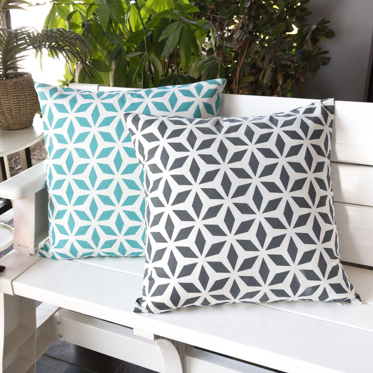 Crystal Burst - Outdoor & Indoor Polyester Throw Blanket, Black