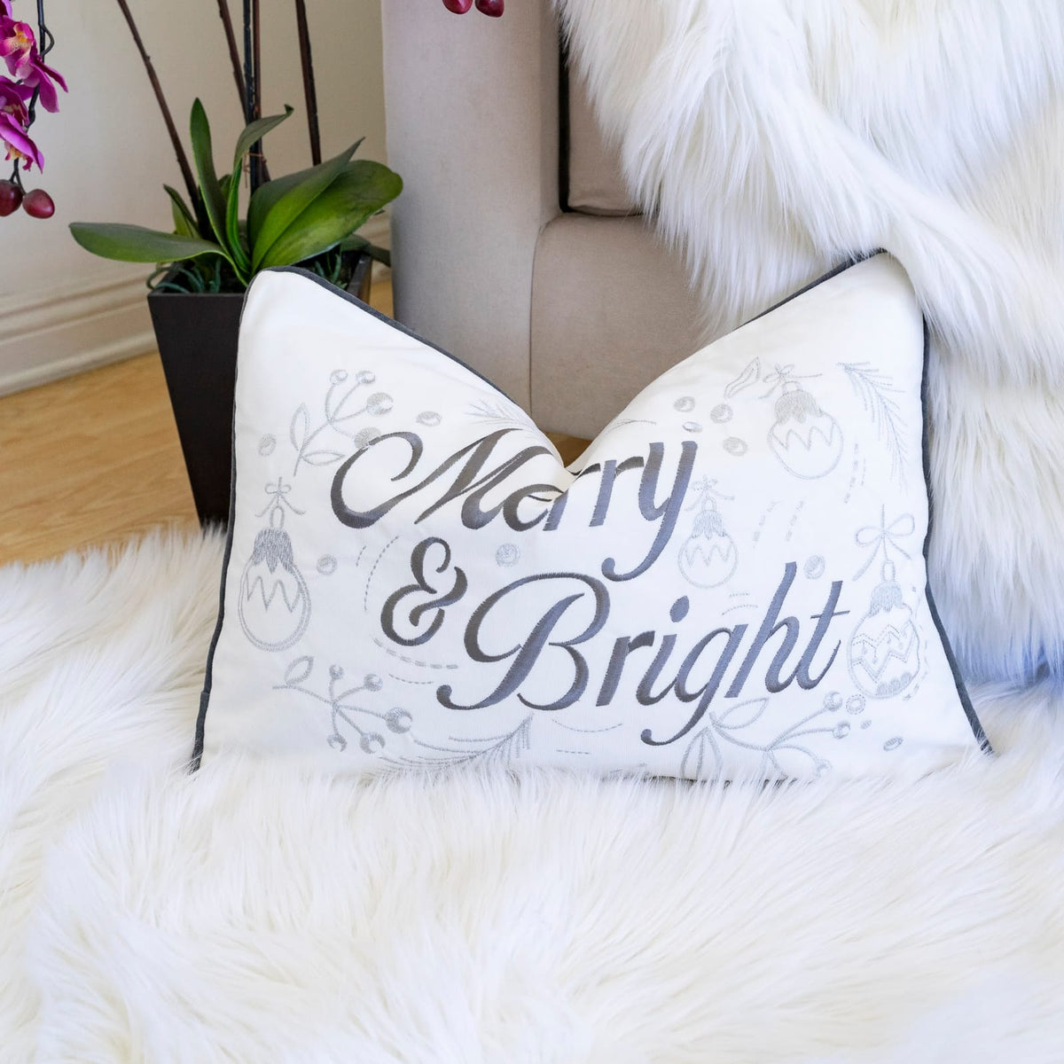 14x20" White Silver Embroidered Velvet Throw Pillow Set