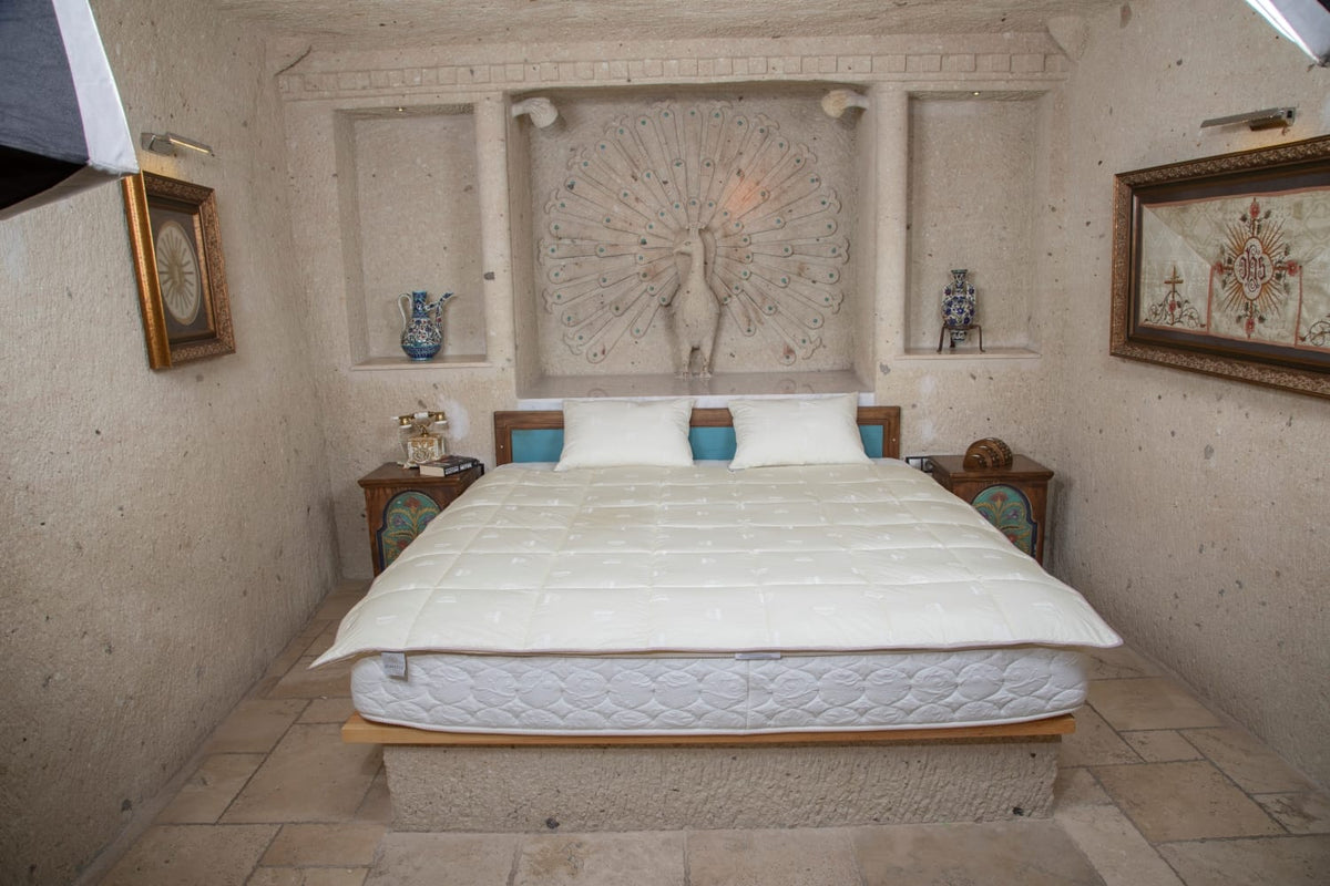 Duvetta Wooly Twin Size Quilt - Cream Wool Blanket