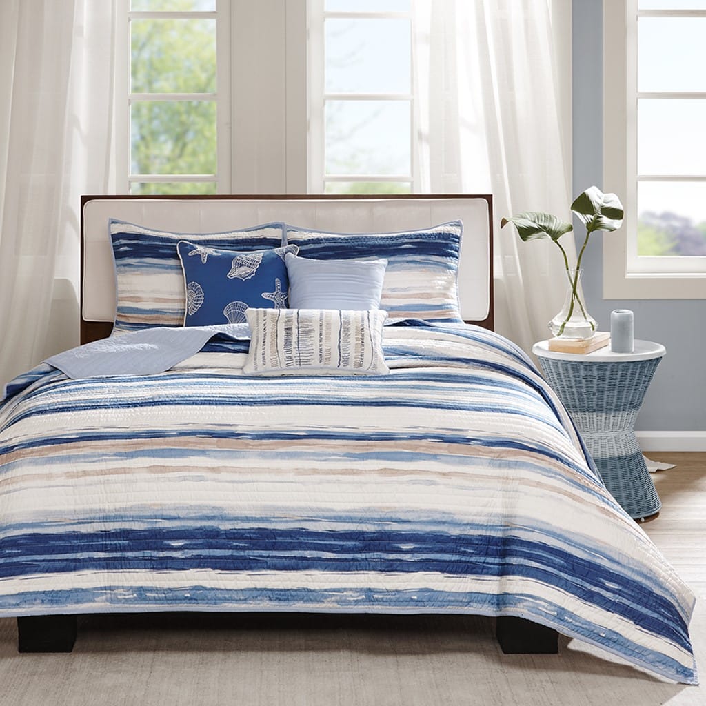 6 Piece Blue Quilt Set - Full/Queen Comfort