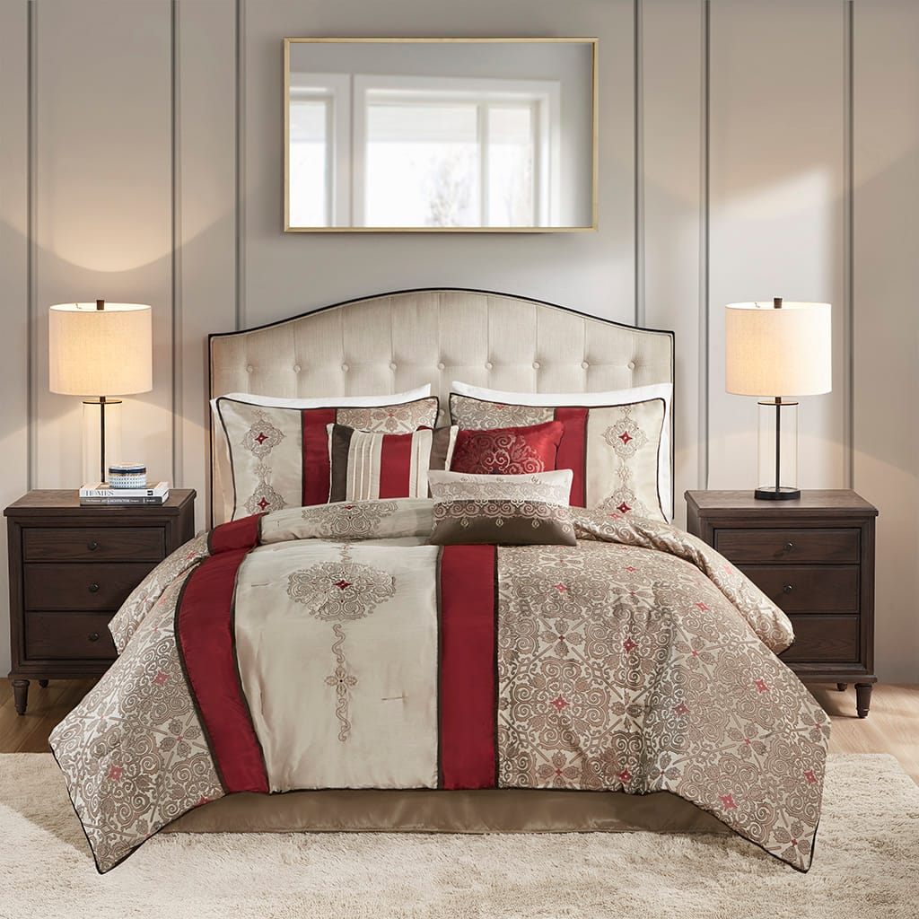 Red Queen Polyester Jacquard Bedding Set with Pillows