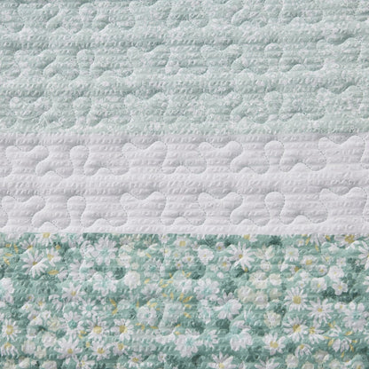 Green Polyester Seersucker Quilt Set - Full & Queen Sizes