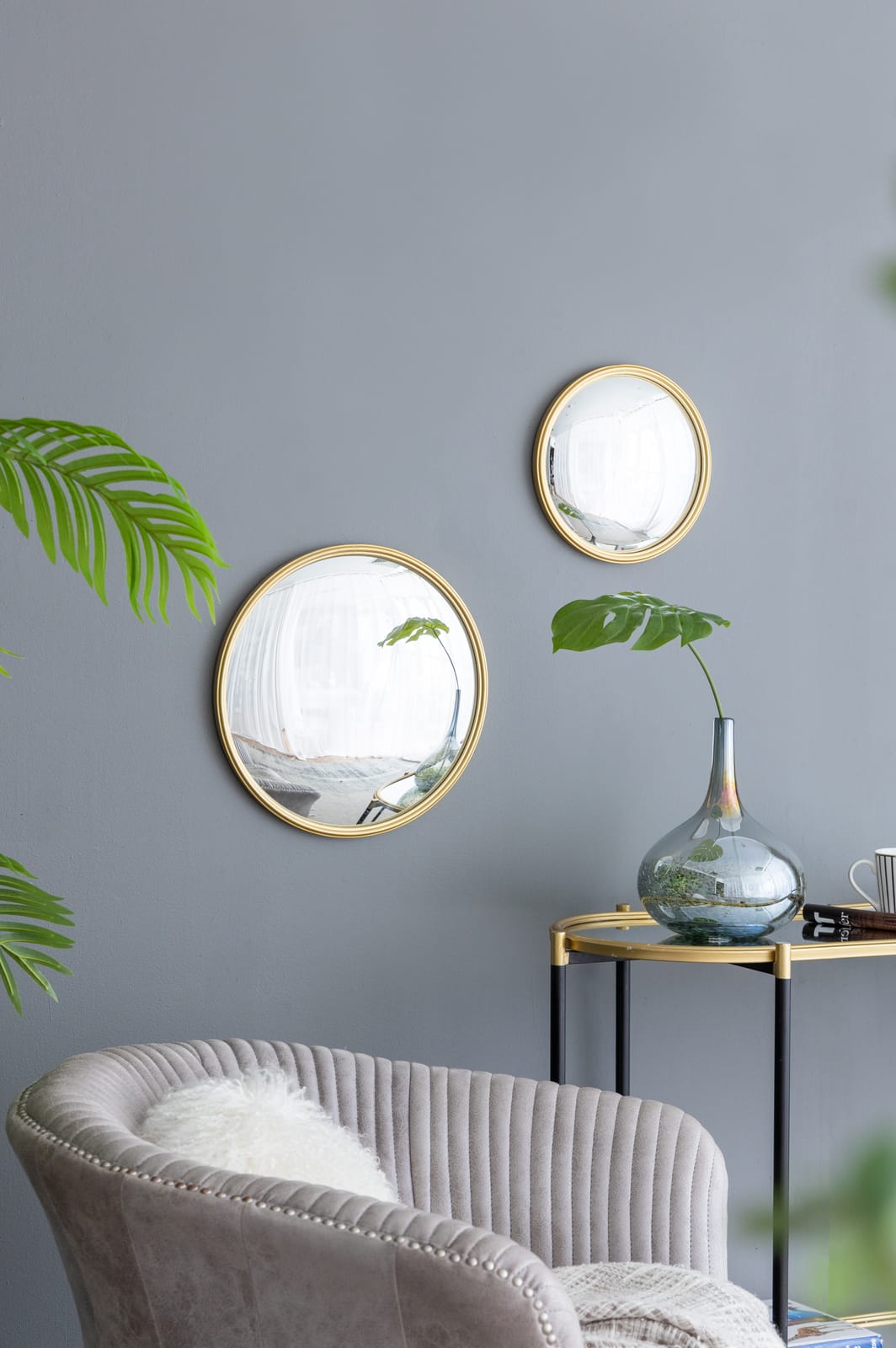 Gold Metal Wood Convex Mirror for Bathroom Renovation Upgrade