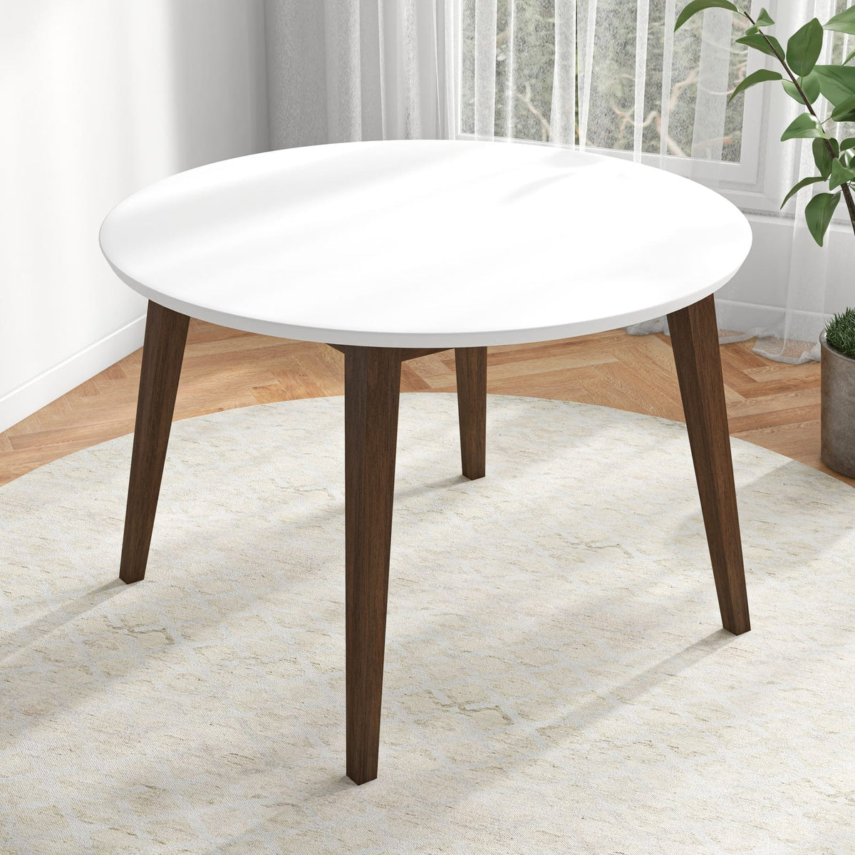 Mid-Century Modern Oval Dining Table with Solid Wood Legs for Dining Room