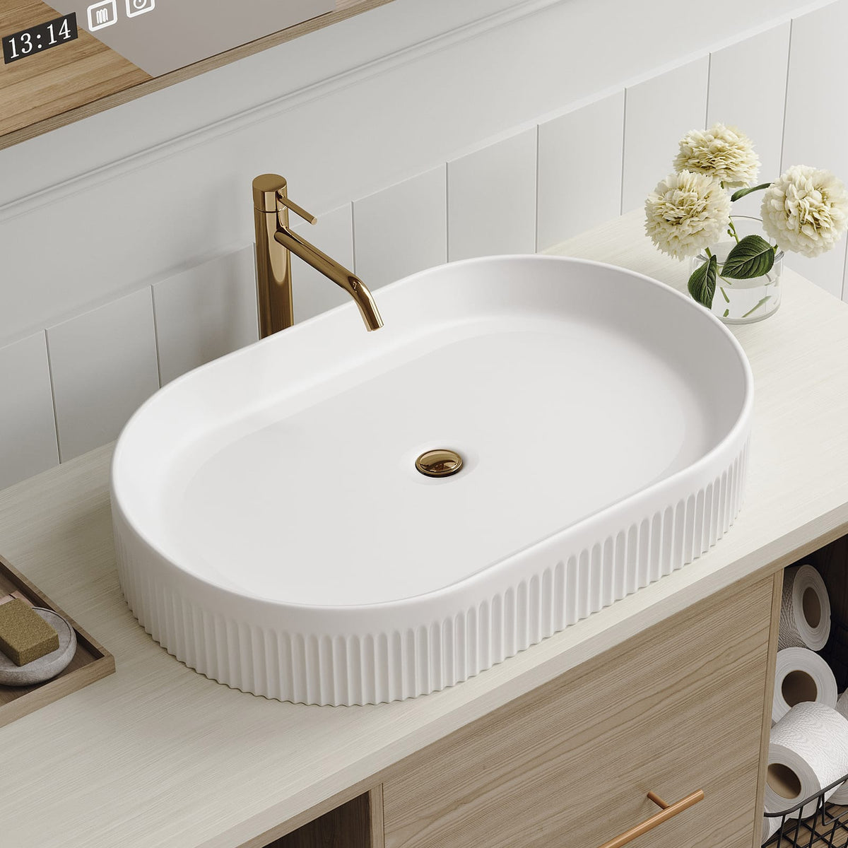 White Ceramic Bathroom Vanity with Oval Sink