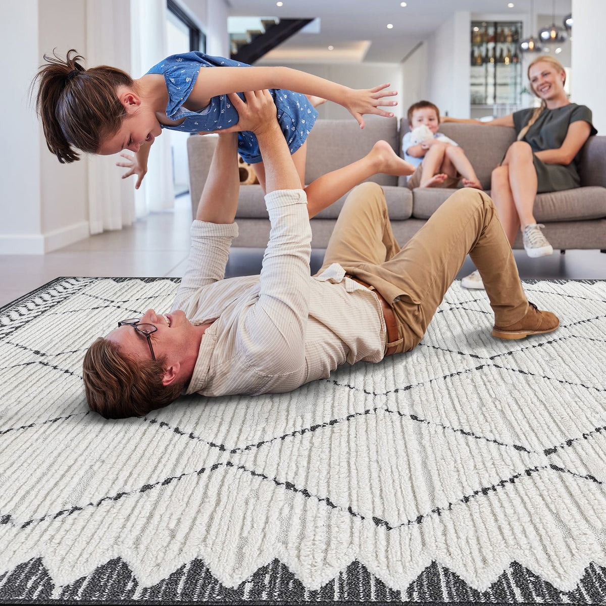 Cream Polypropylene Area Rug - 2x3 Feet