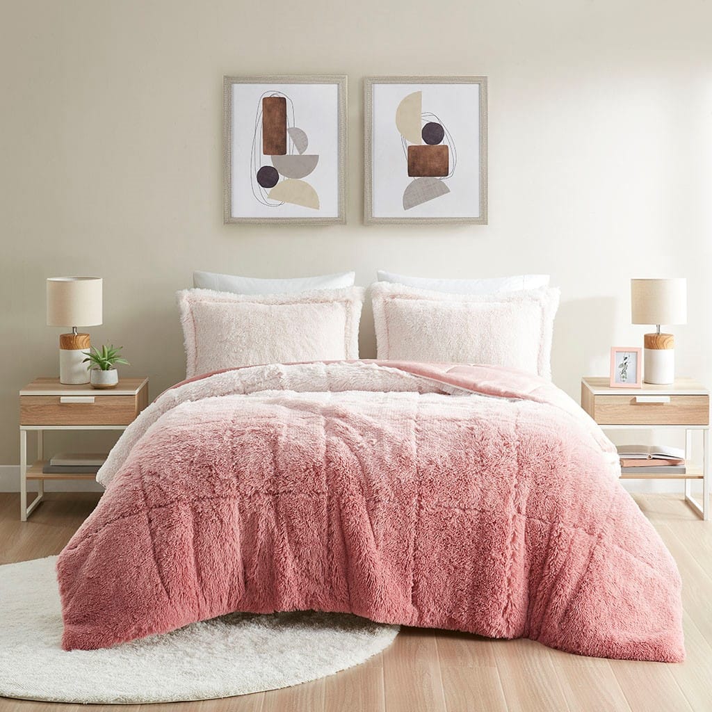 Queen Blush Polyester Shaggy Comforter Set