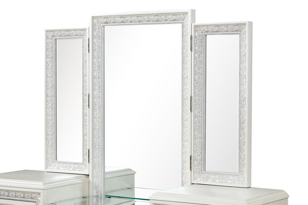 Traditional Creamy White Vanity with 5 Drawers and LED Lighting for Bedroom