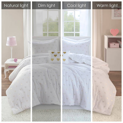 Full/Queen Plush White Comforter Set with Heart Motif