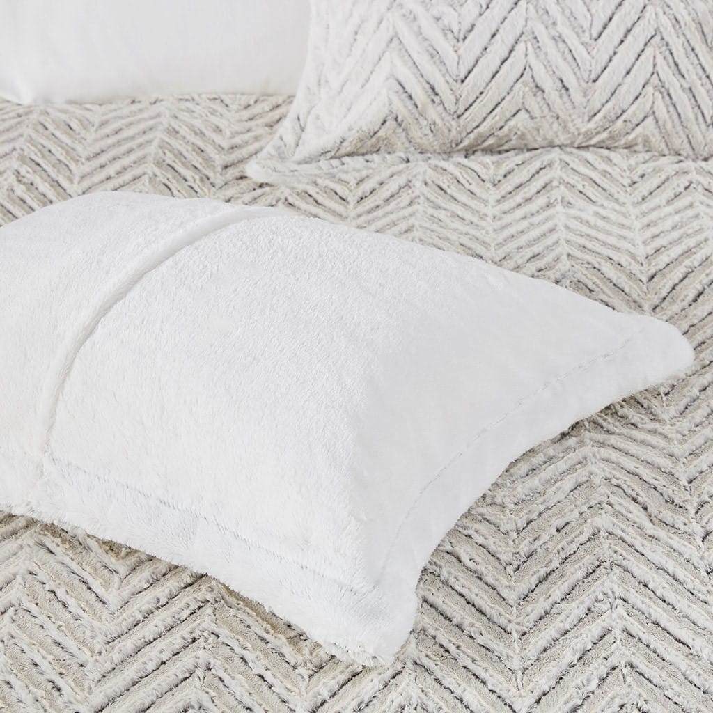 Luxurious Queen Ivory Faux Fur Comforter Set - Ultra Plush Comfort