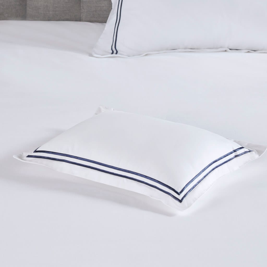 Luxury White+Navy Embroidered Comforter Set - King/Cal King