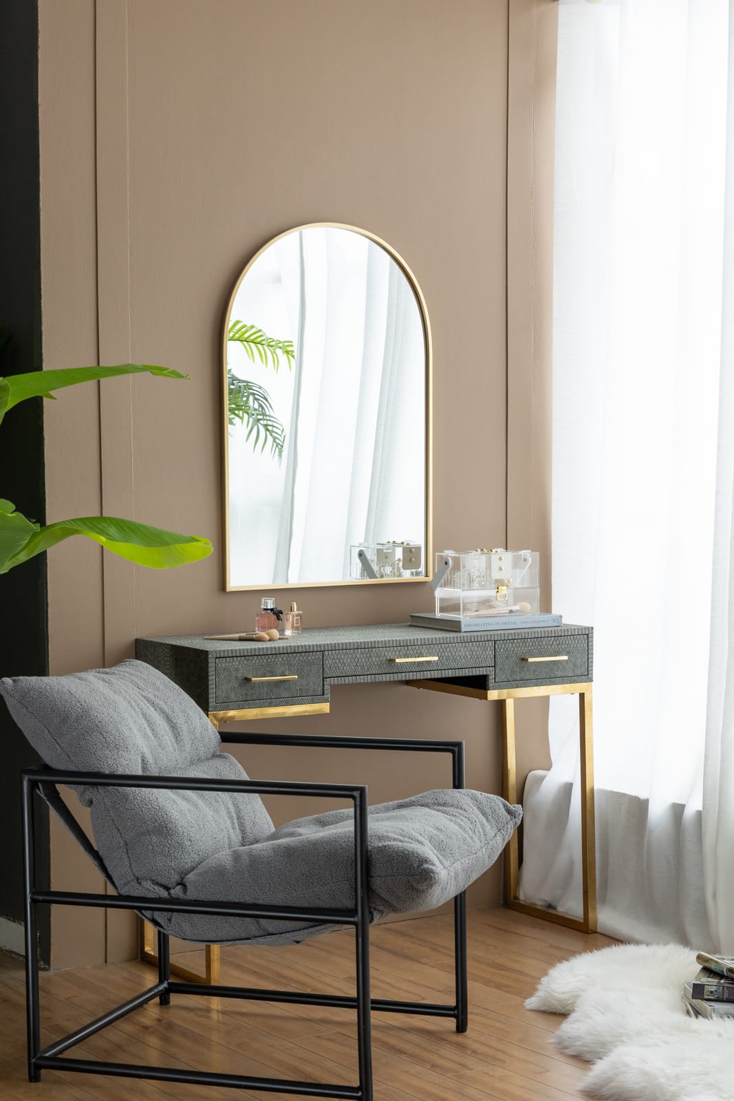 24" Arched Gold Mirror - Iron Frame Full Length